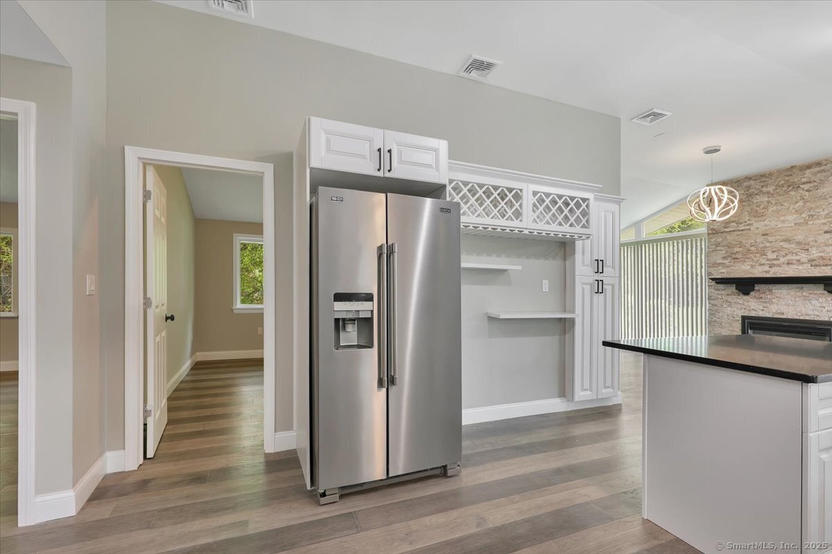 1813 Peck Lane, Cheshire, Connecticut image 14