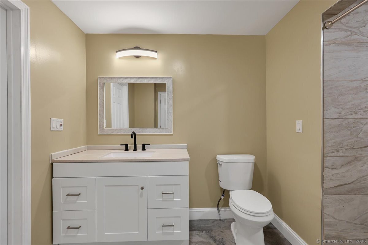 1813 Peck Lane, Cheshire, Connecticut image 21