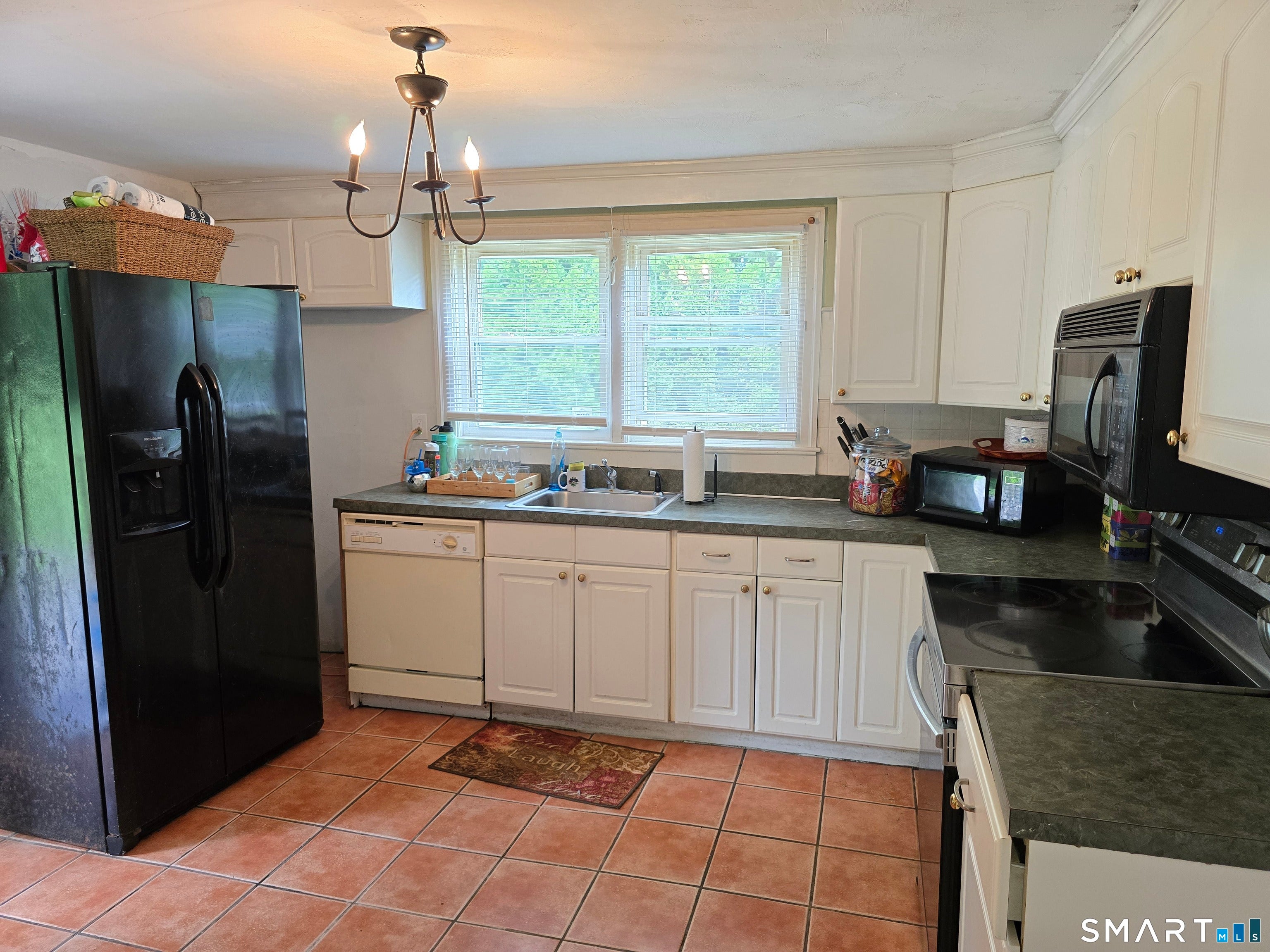2711 Main Street