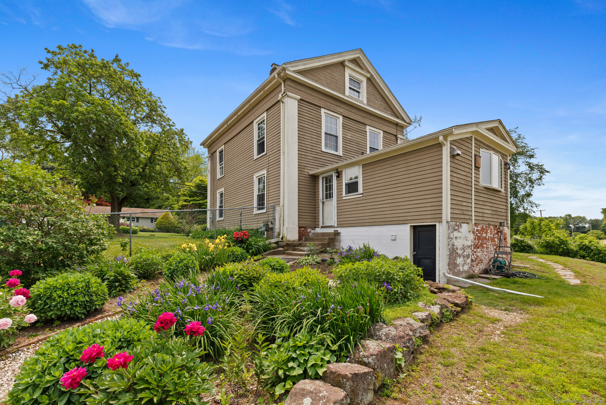 168 Abbe Road