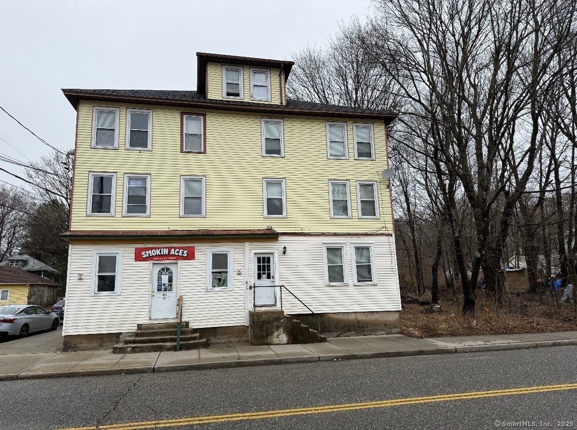 Property for Sale at Valley Street, Windham, Connecticut - Bedrooms: 15 
Bathrooms: 6 
Rooms: 27  - $789,000