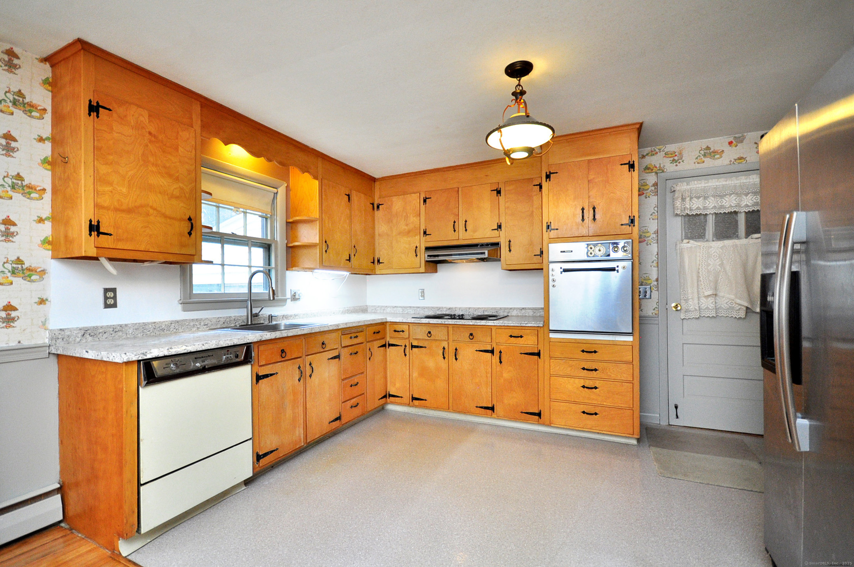 393 W Mountain Road, Simsbury, Connecticut image 6