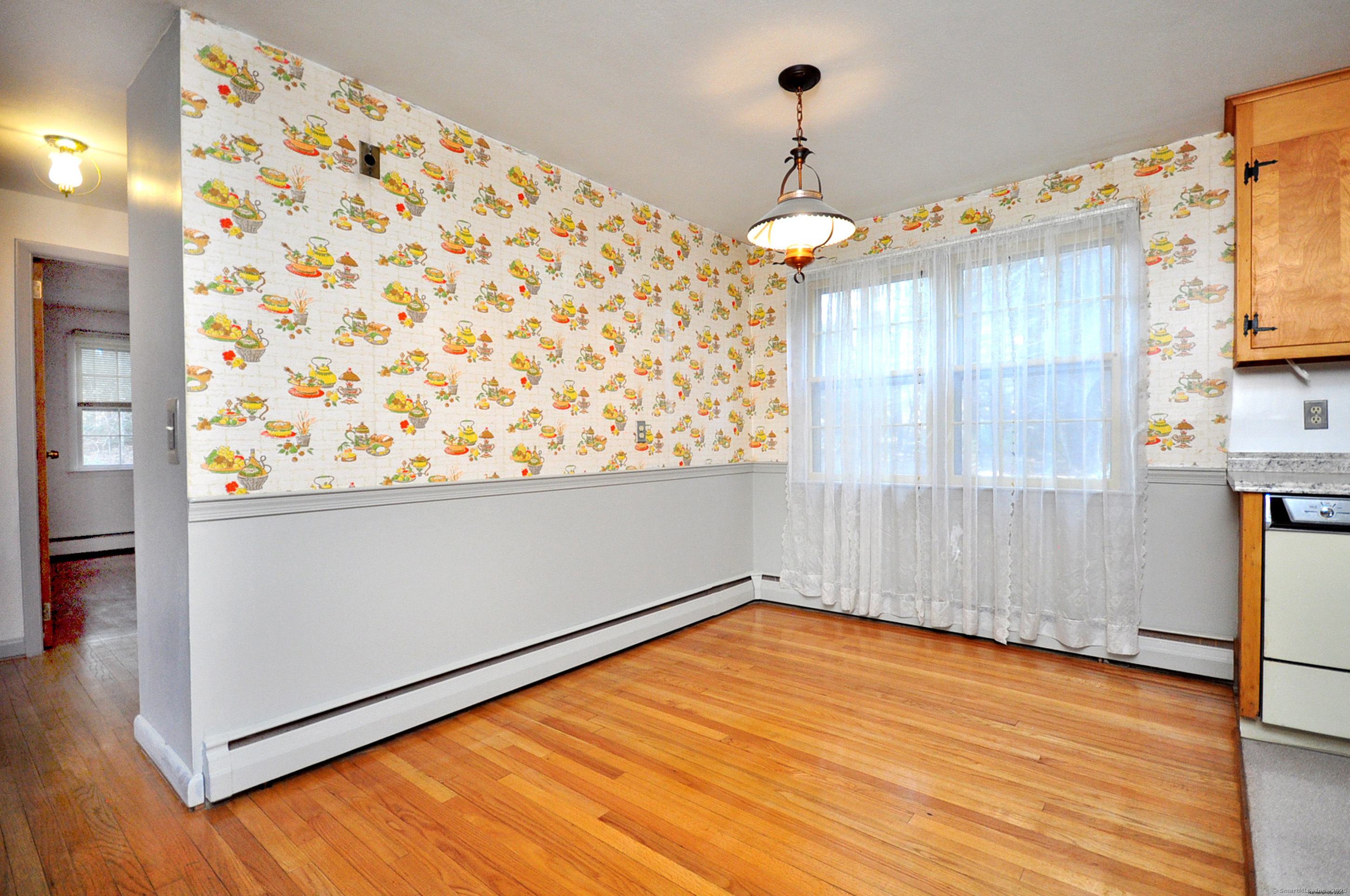 393 W Mountain Road, Simsbury, Connecticut image 9