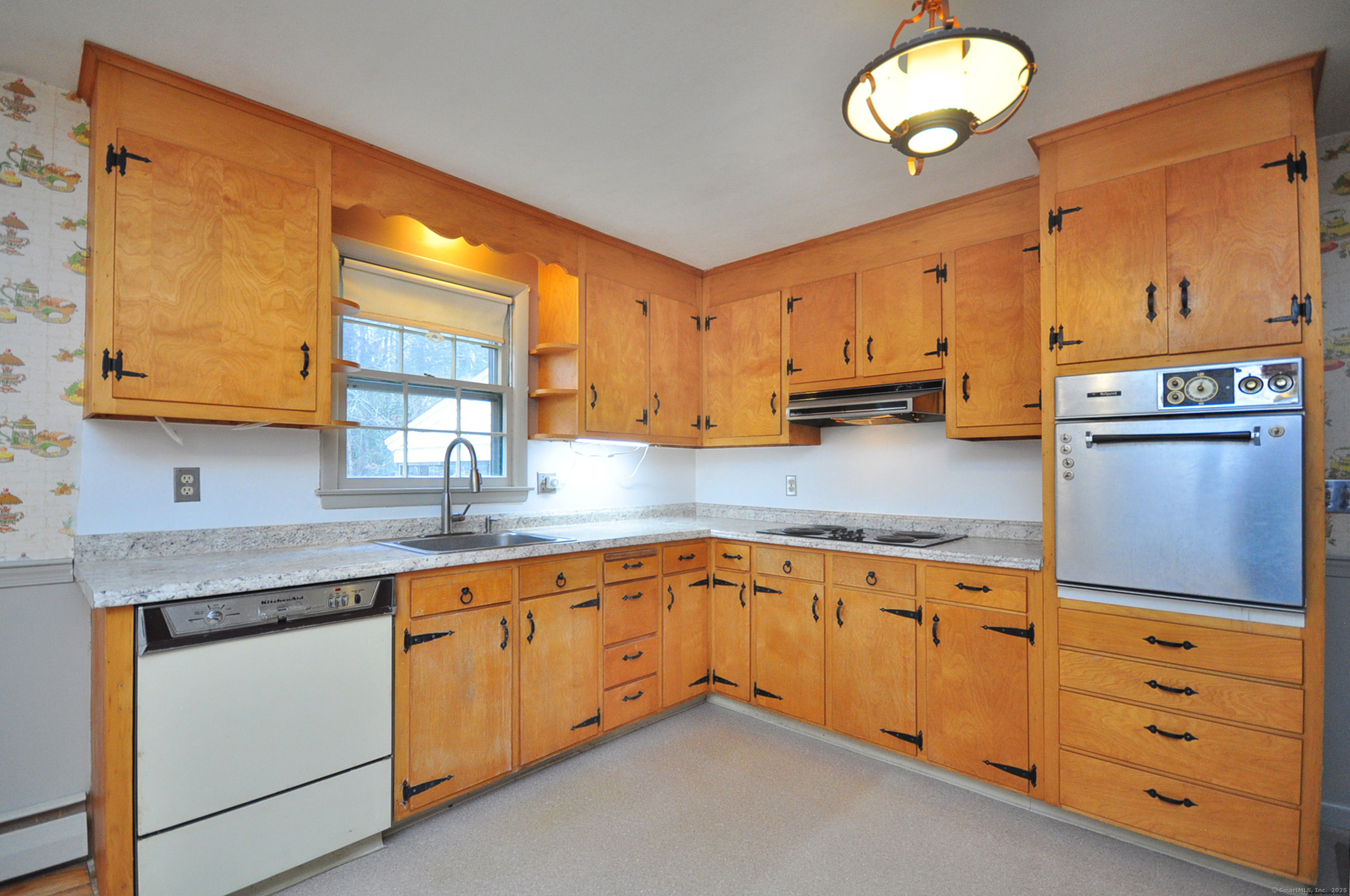 393 W Mountain Road, Simsbury, Connecticut image 7