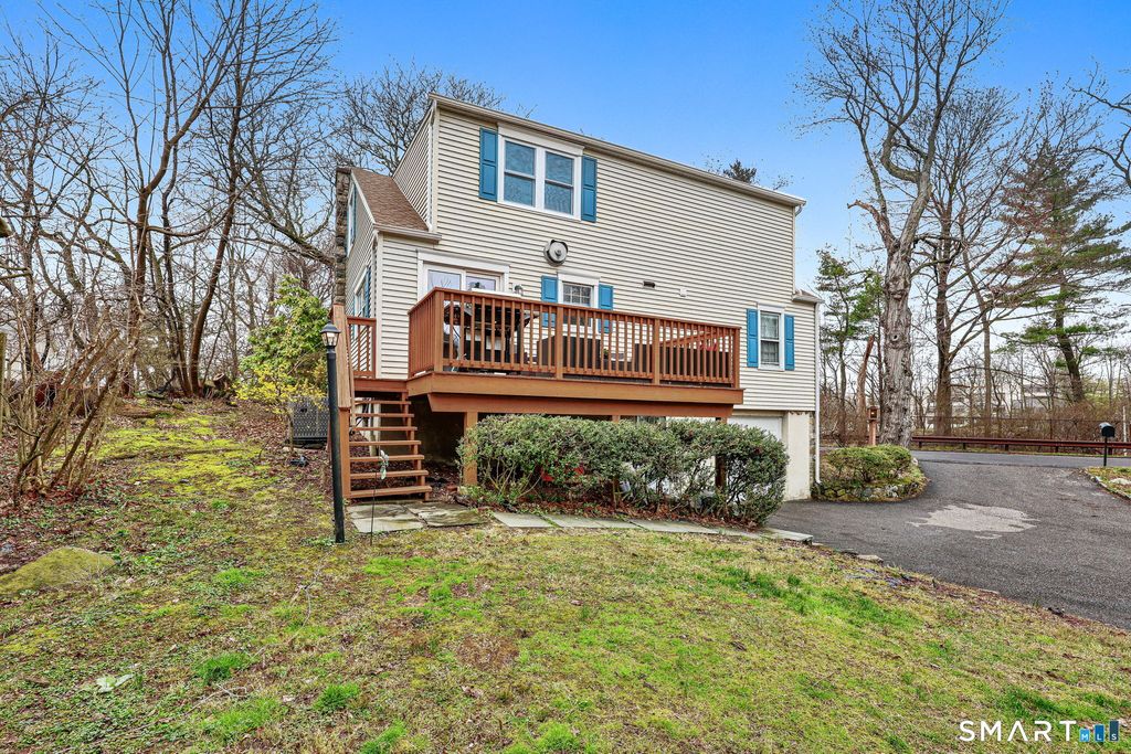 Photo of 10 Maple Drive, Greenwich, CT 06870 (MLS # 24163995)