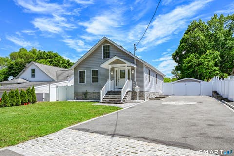 Homes For Sale - 222 Hamilton Street<br/> Meriden, CT 06451