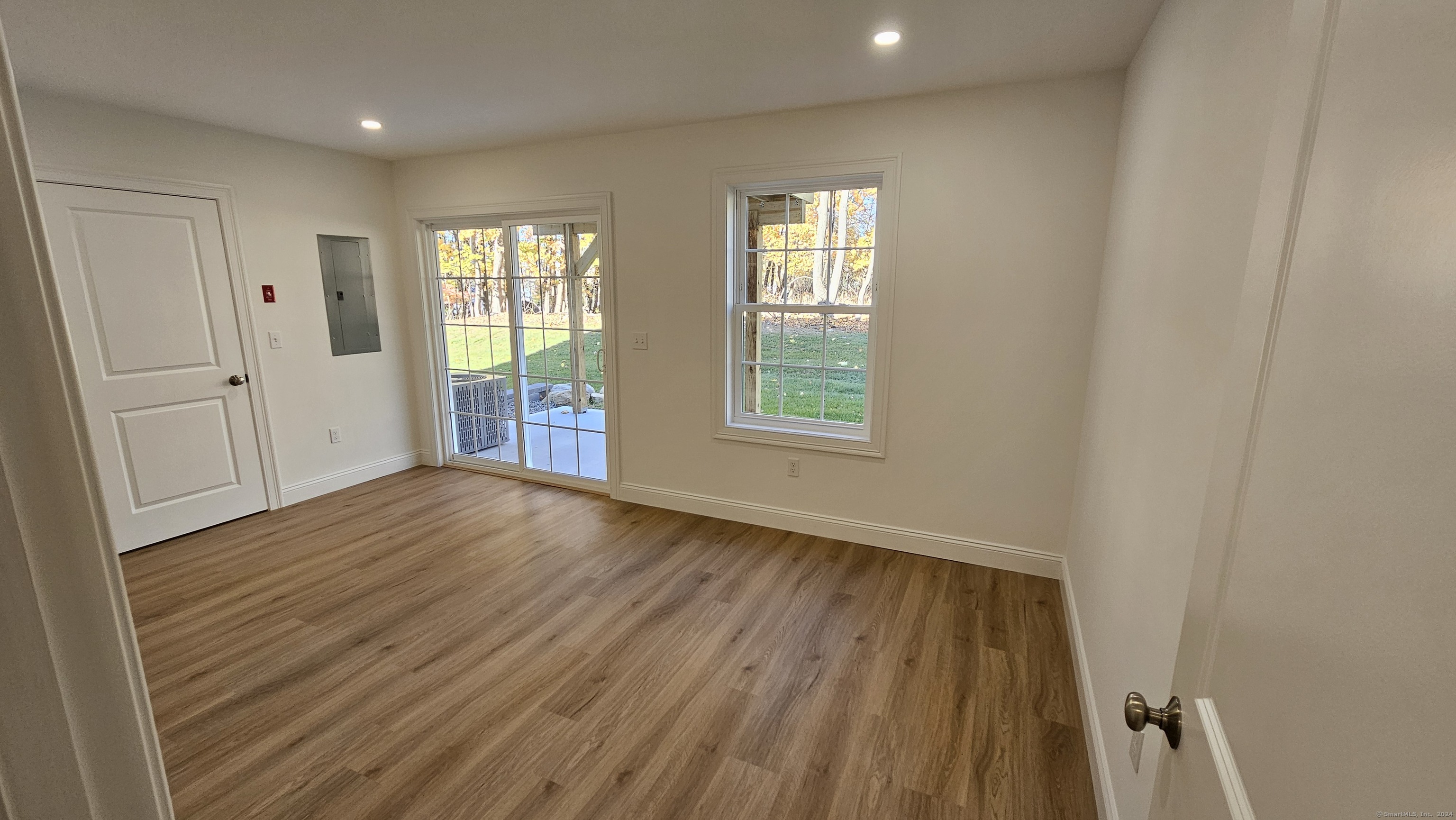 18 Summer Brook Way, Seymour, Connecticut image 2