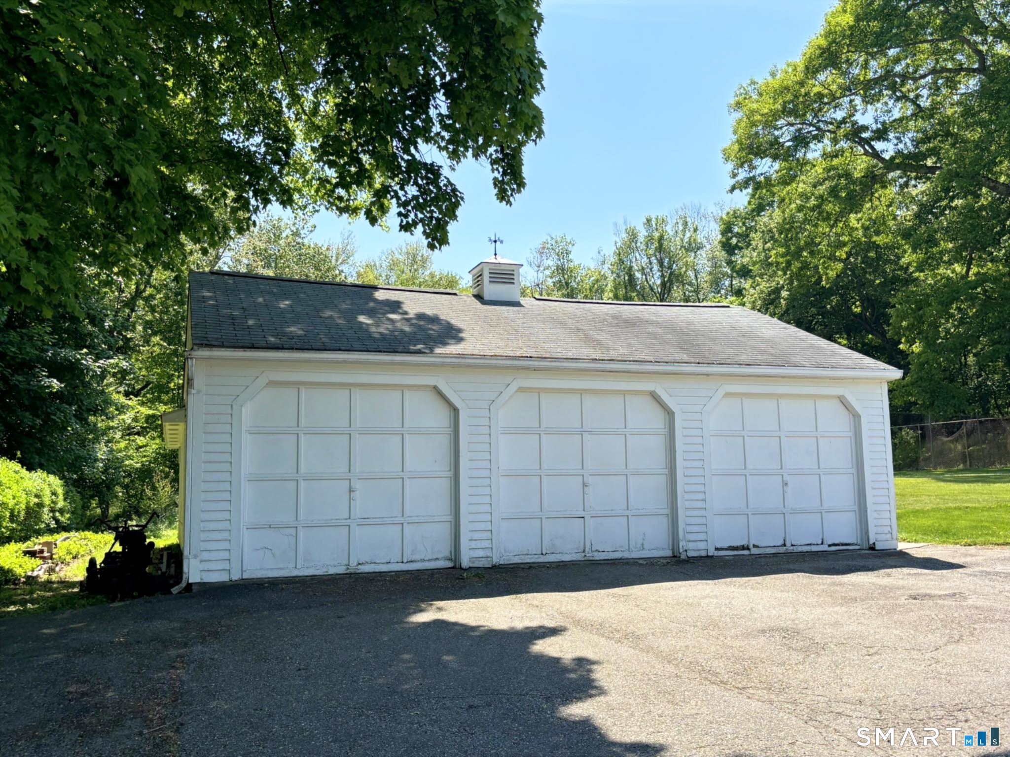 44 Summit Road