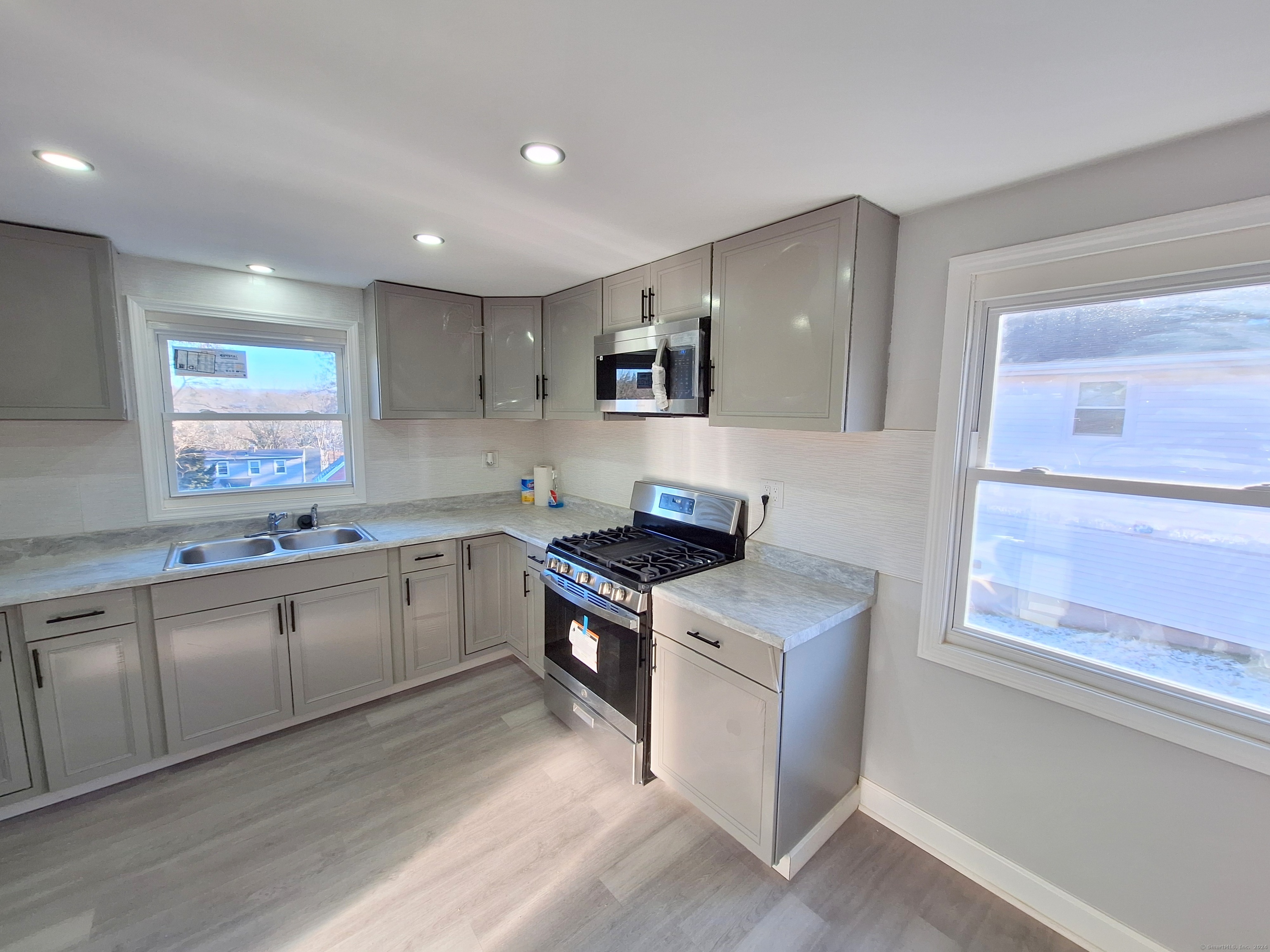 52 Forest Avenue, Meriden, Connecticut image 18