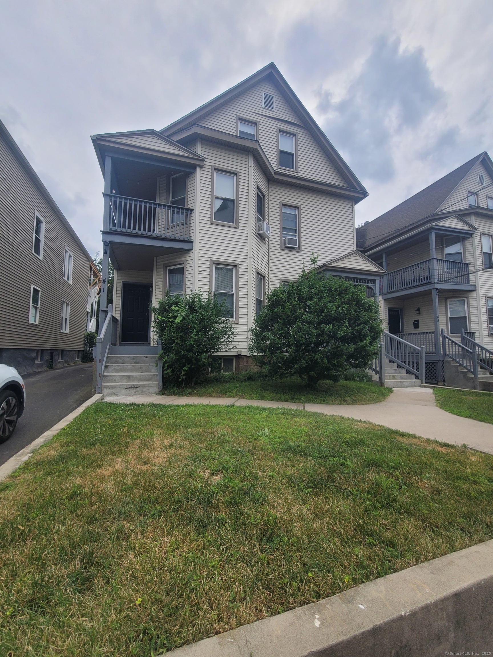 41 Mahl Avenue