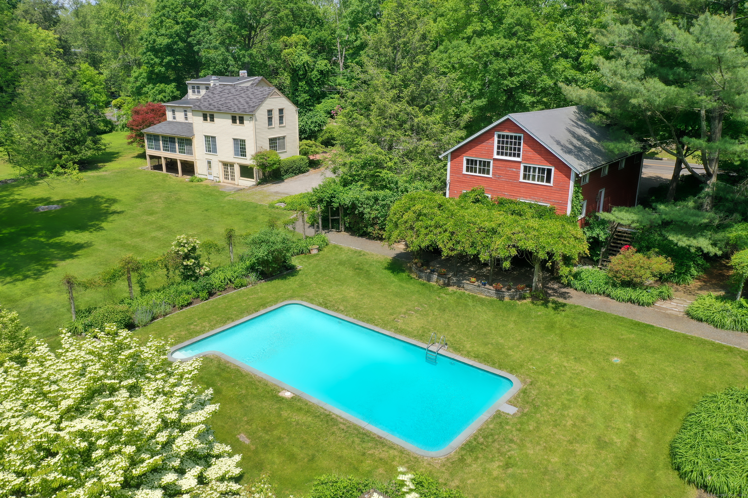 708 L Ponus Ridge