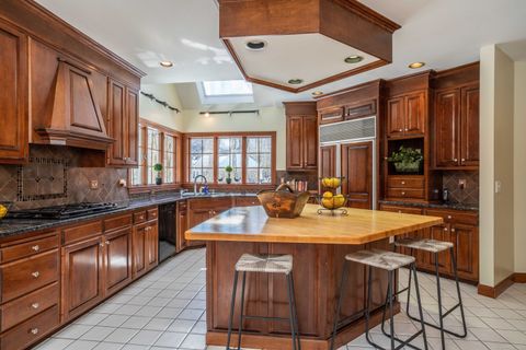 Tiny photo for 3 Eton Place, Farmington, CT 06032 (MLS # 24167027)