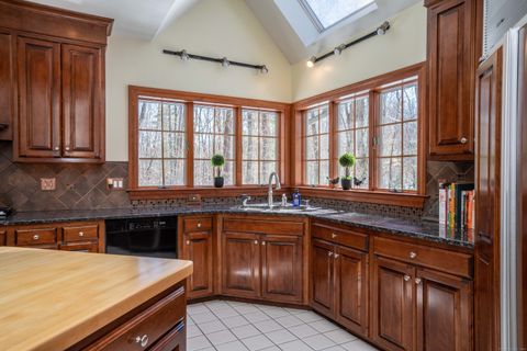 Tiny photo for 3 Eton Place, Farmington, CT 06032 (MLS # 24167027)