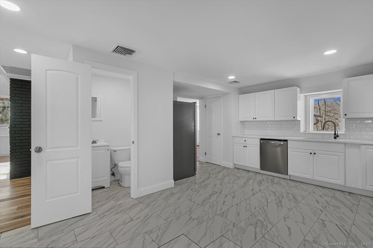 49 Hampton Road, Hamden, Connecticut image 16
