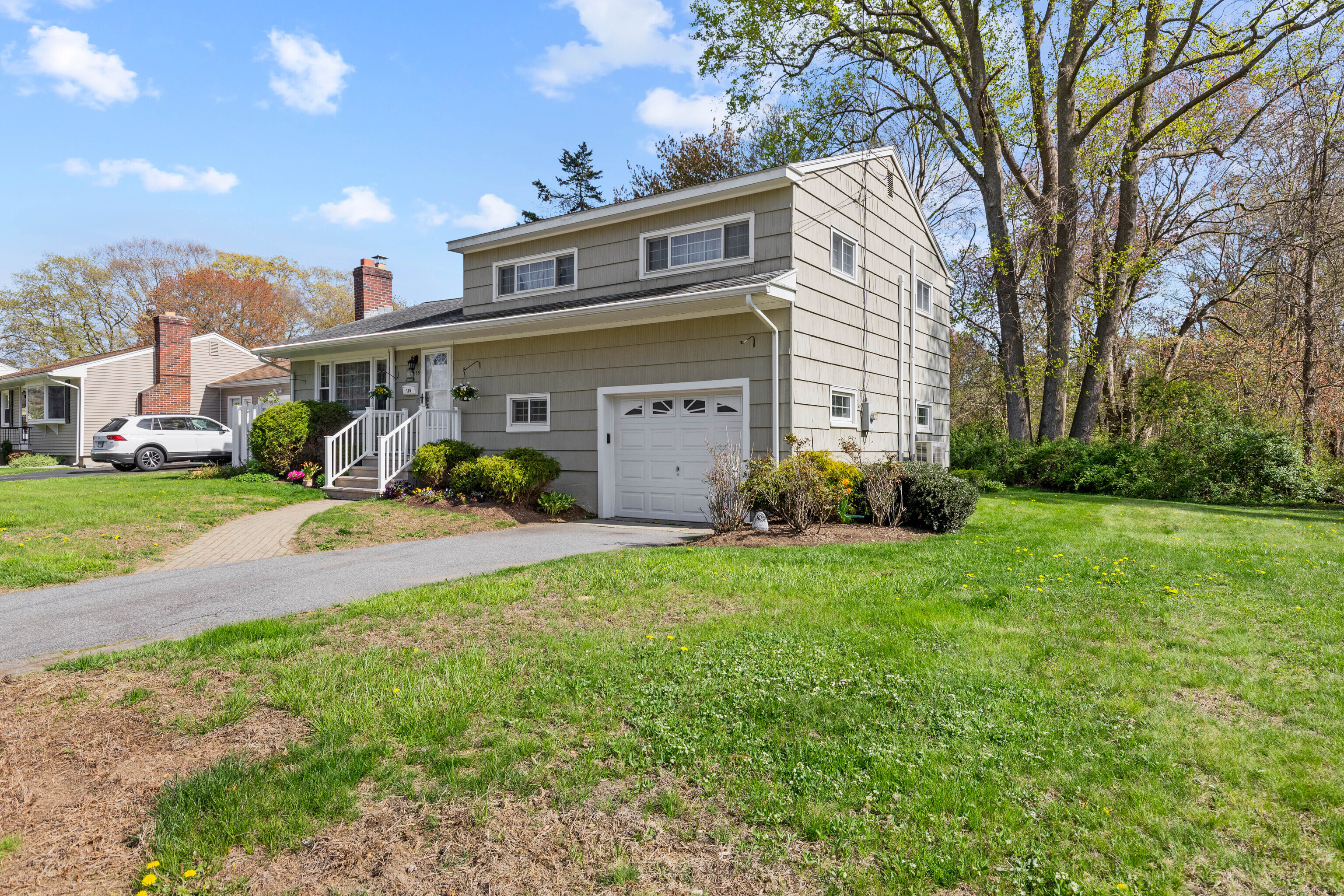 115 Chestnut Hill Road, Groton, Connecticut image 2
