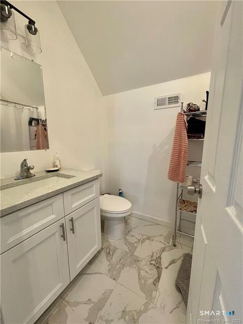 Tiny photo for 84 Lawrence Street #3, New Haven, CT 06511 (MLS # 24170432)