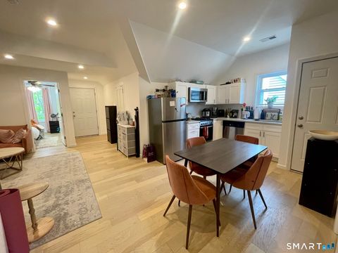 Tiny photo for 84 Lawrence Street #3, New Haven, CT 06511 (MLS # 24170432)