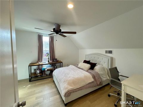 Tiny photo for 84 Lawrence Street #3, New Haven, CT 06511 (MLS # 24170432)