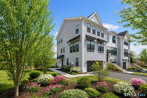 Photo of 5 Brentwood Circle, Danbury, CT 06810 (MLS # 24170923)