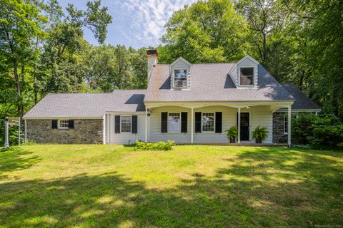 Homes For Sale - 42 Carriage Drive<br/> Avon, CT 06001