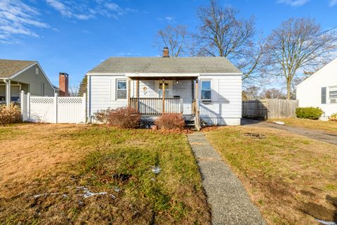 Photo of 75 Lafayette Street, East Hartford, CT 06106 (MLS # 24143131)