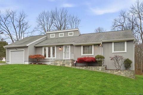 81 School House Road Wallingford CT 06492