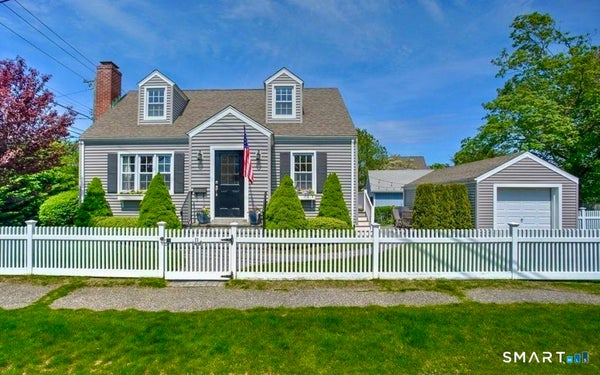 11 OLDFIELD DR, FAIRFIELD, CT 06824 - Image bd7138d82a09c64ebcdf33d27fdeacd9/3209700654