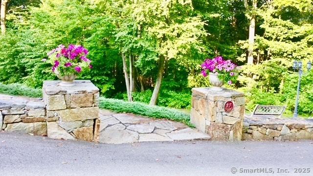27 Fieldstone Terrace, Naugatuck, Connecticut image 3