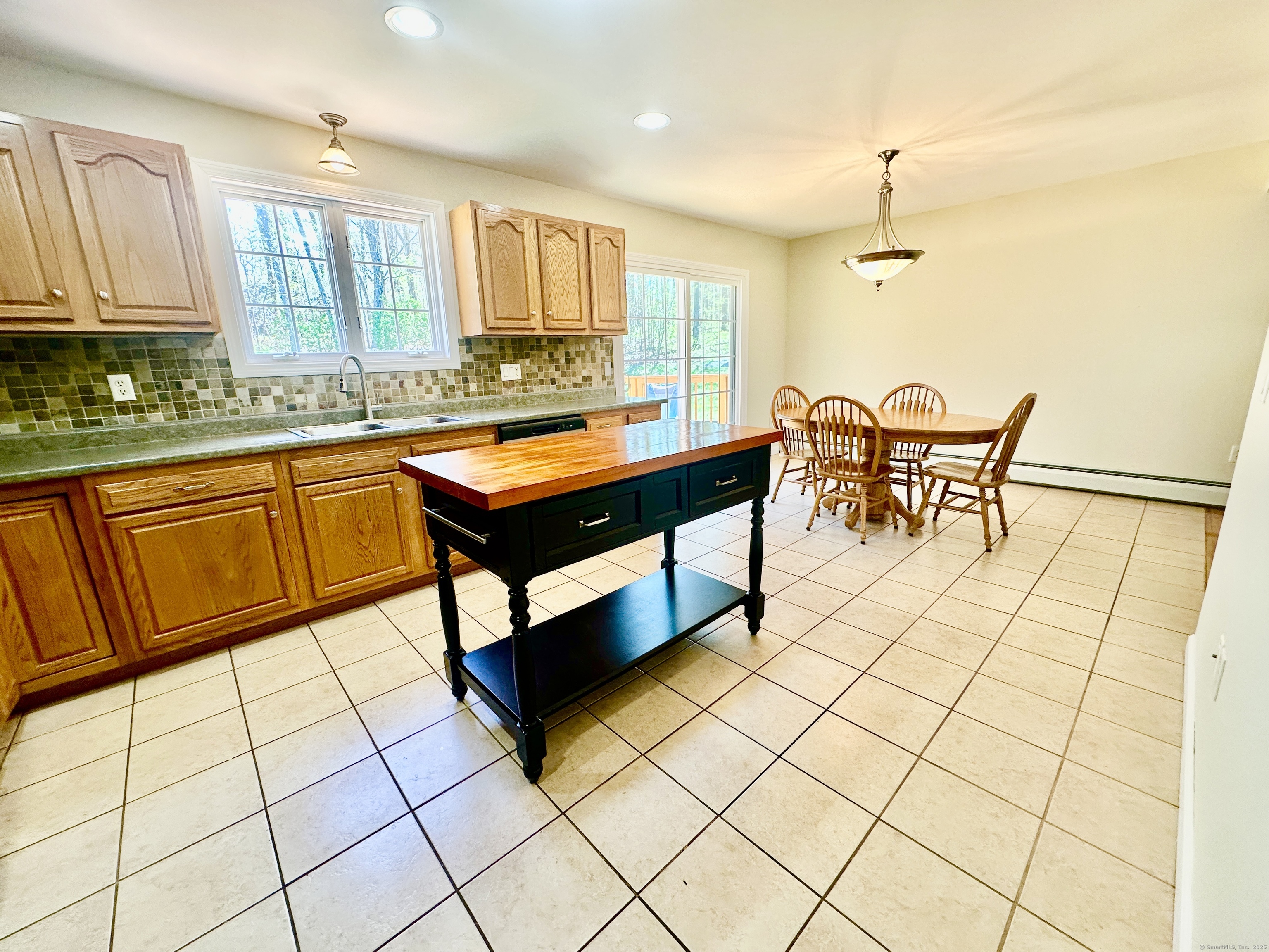 27 Fieldstone Terrace, Naugatuck, Connecticut image 10