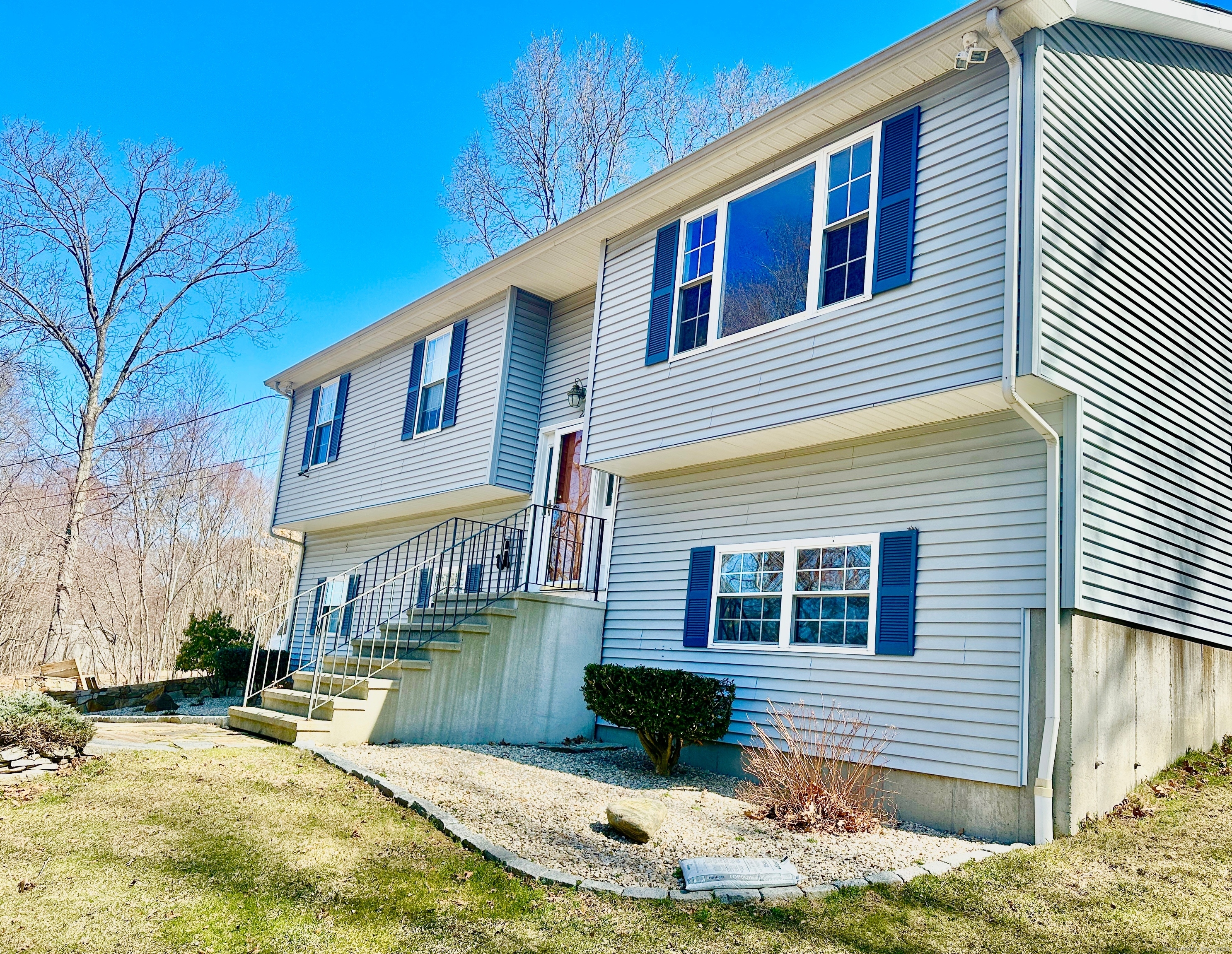 27 Fieldstone Terrace, Naugatuck, Connecticut image 5