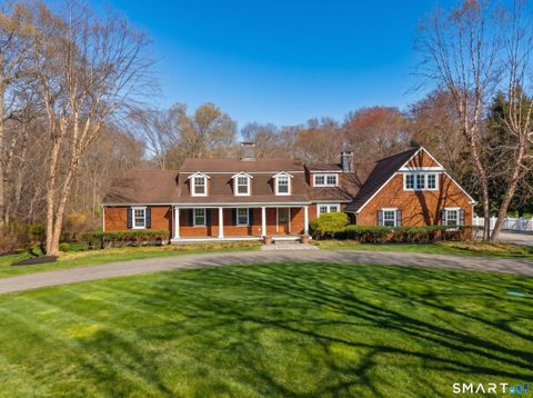 Photo of 11 Westwood Drive, Waterford, CT 06385 (MLS # 24172582)