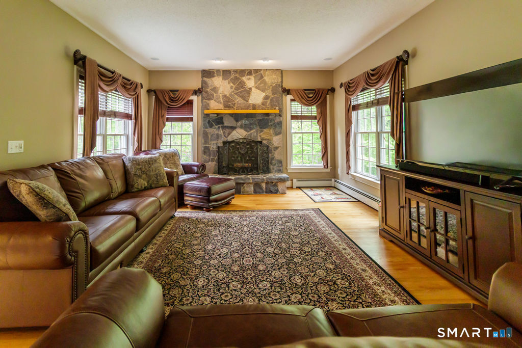 19 Cider Mill Road