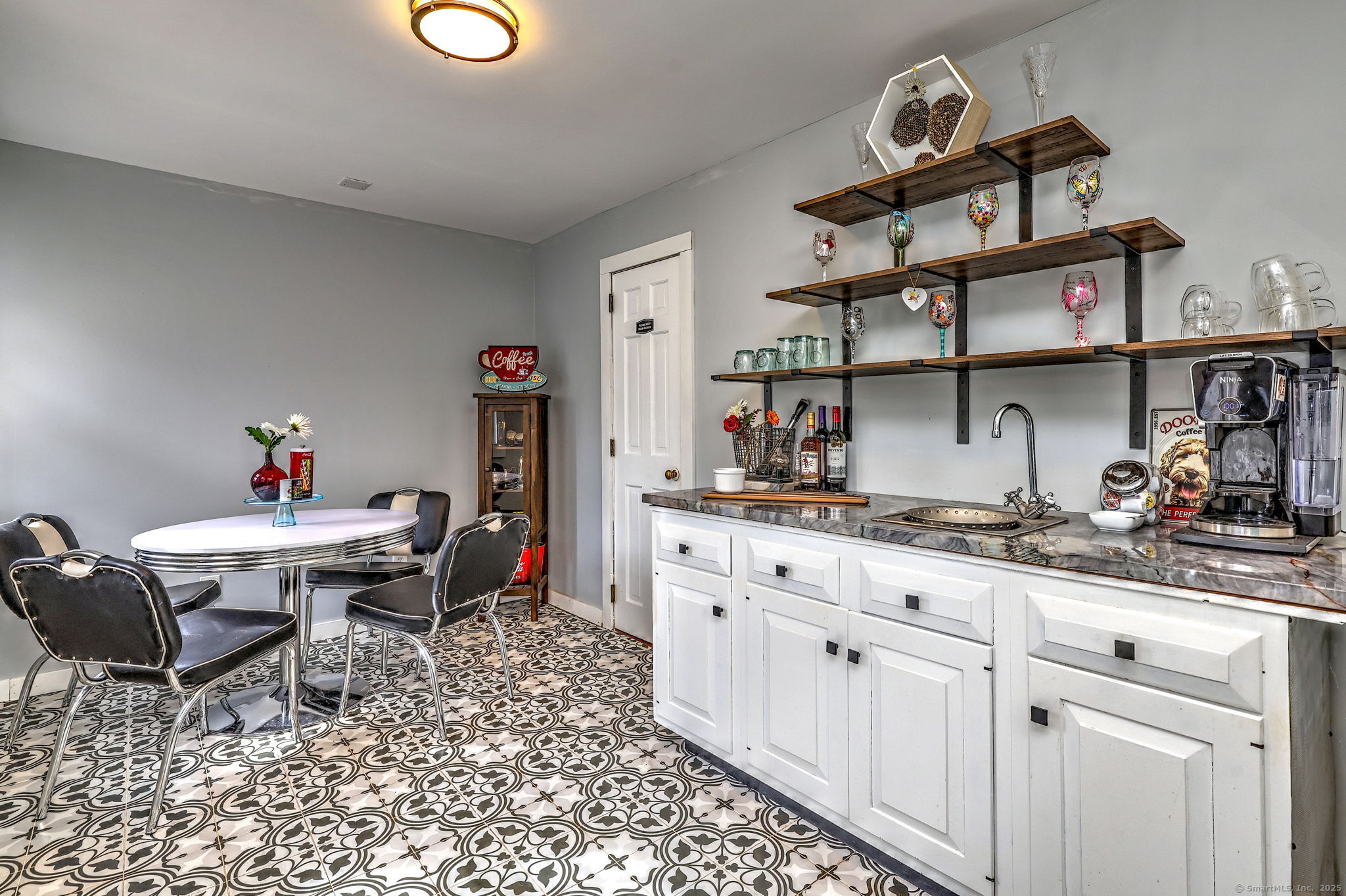 805 E Johnson Avenue, Cheshire, Connecticut image 17