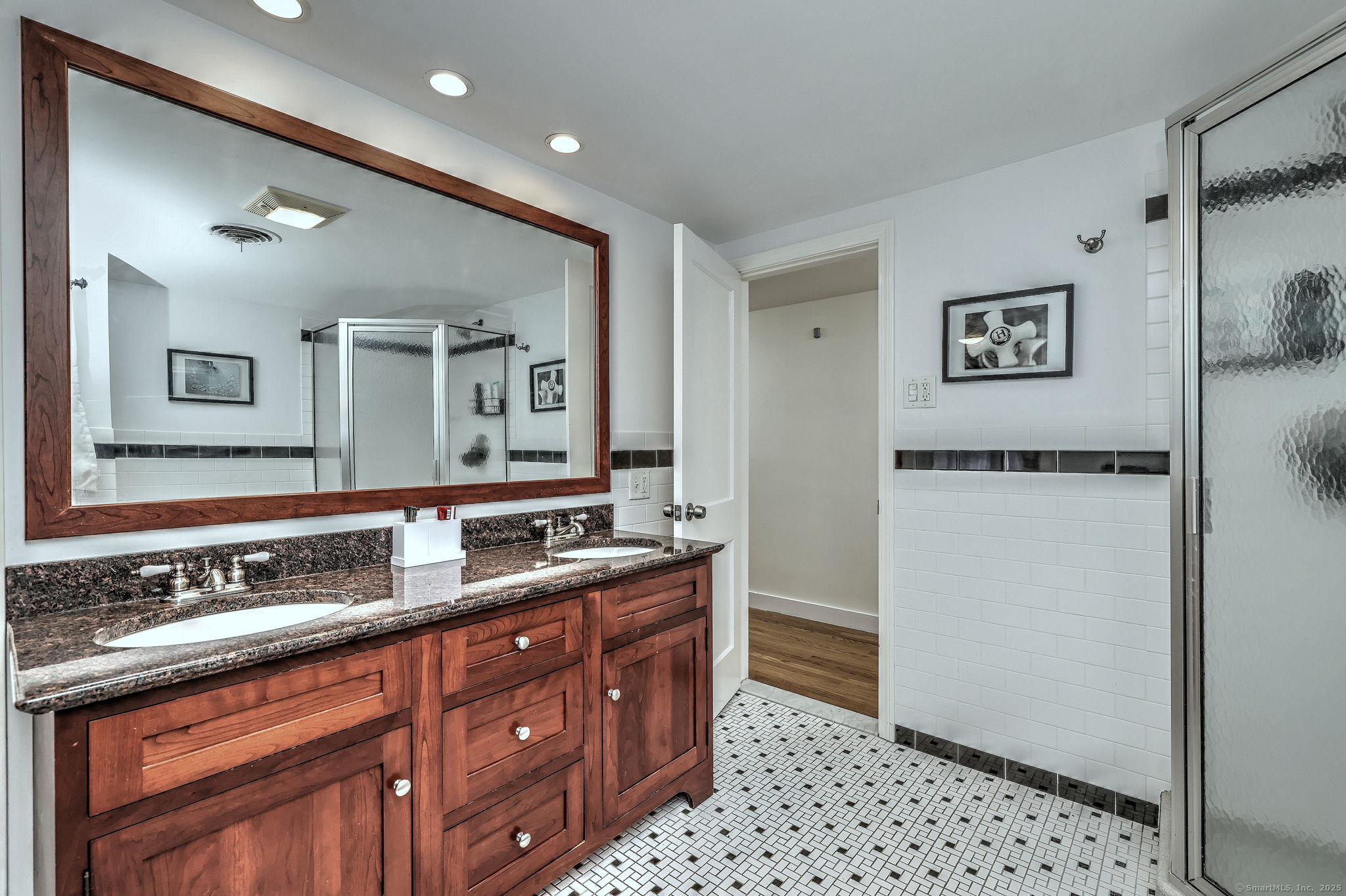 805 E Johnson Avenue, Cheshire, Connecticut image 34