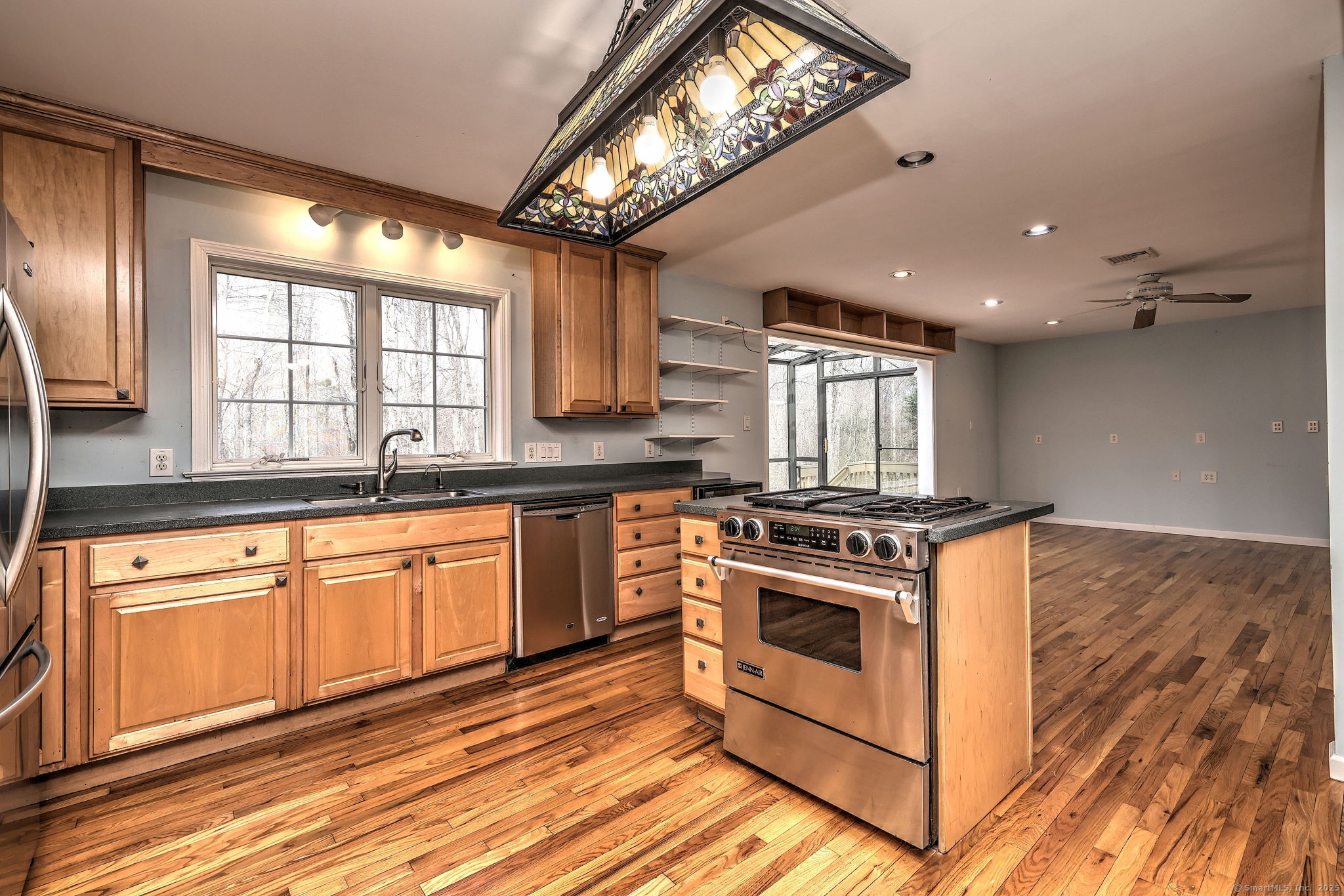 16 Peck Lane, Hamden, Connecticut image 11