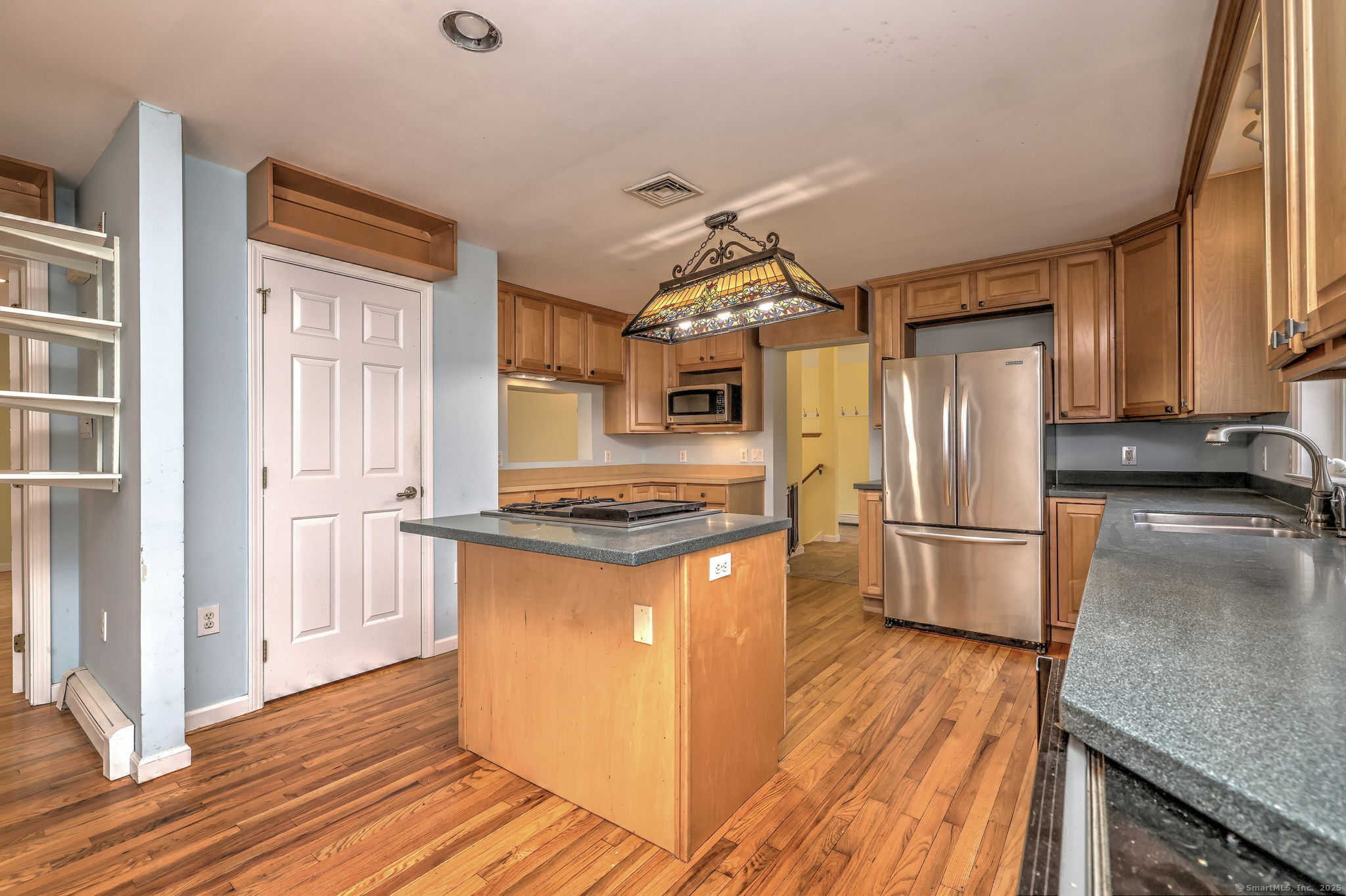 16 Peck Lane, Hamden, Connecticut image 10