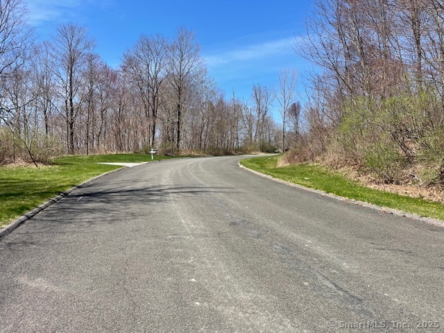 61 Falcon Ridge Road, Torrington, Connecticut image 3