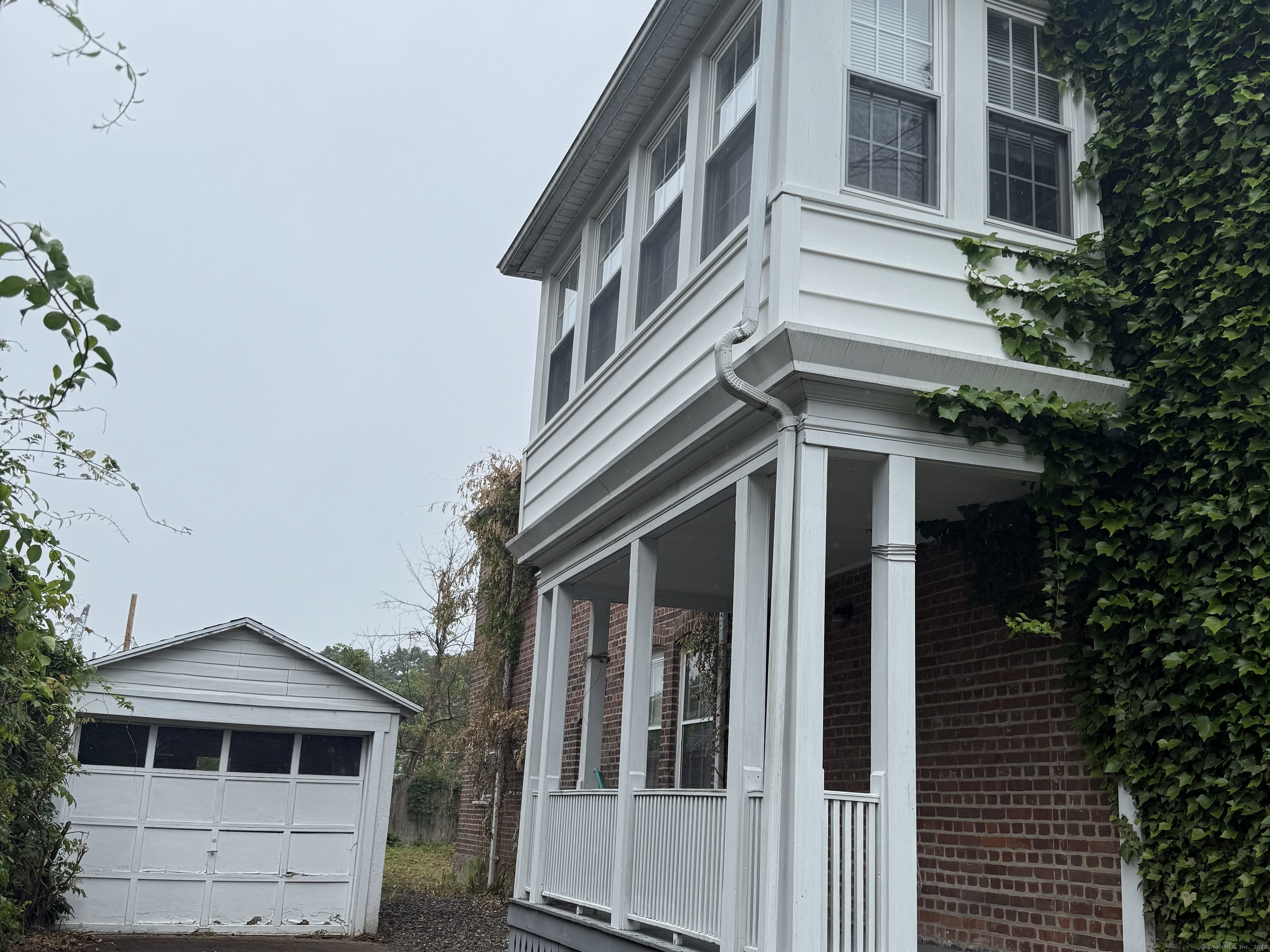 27 Longview Avenue