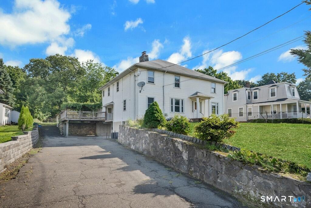 2743 Boston Post Road