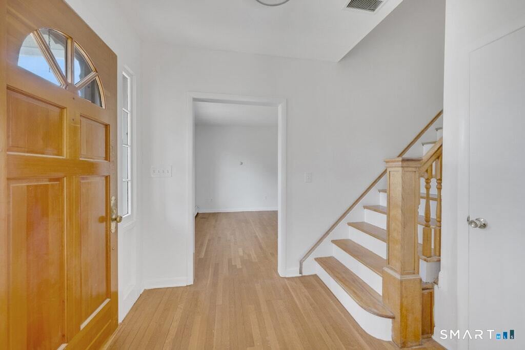 2743 Boston Post Road