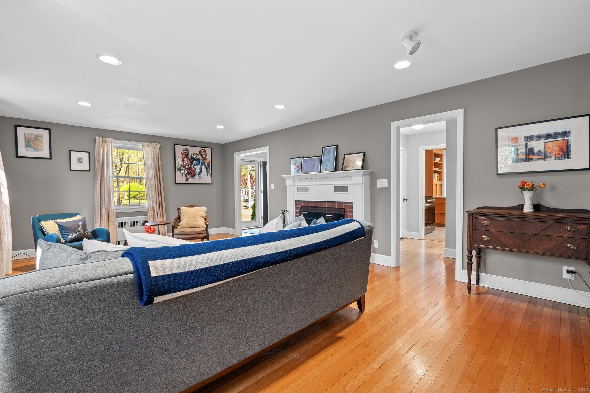 24 Woodruff Road, West Hartford, Connecticut image 8