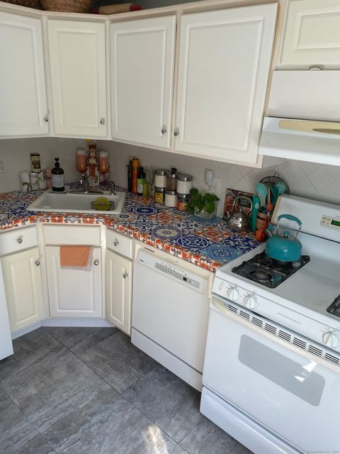 Tiny photo for 80 County Street #APT 2Q, Norwalk, CT 06851 (MLS # 24123891)