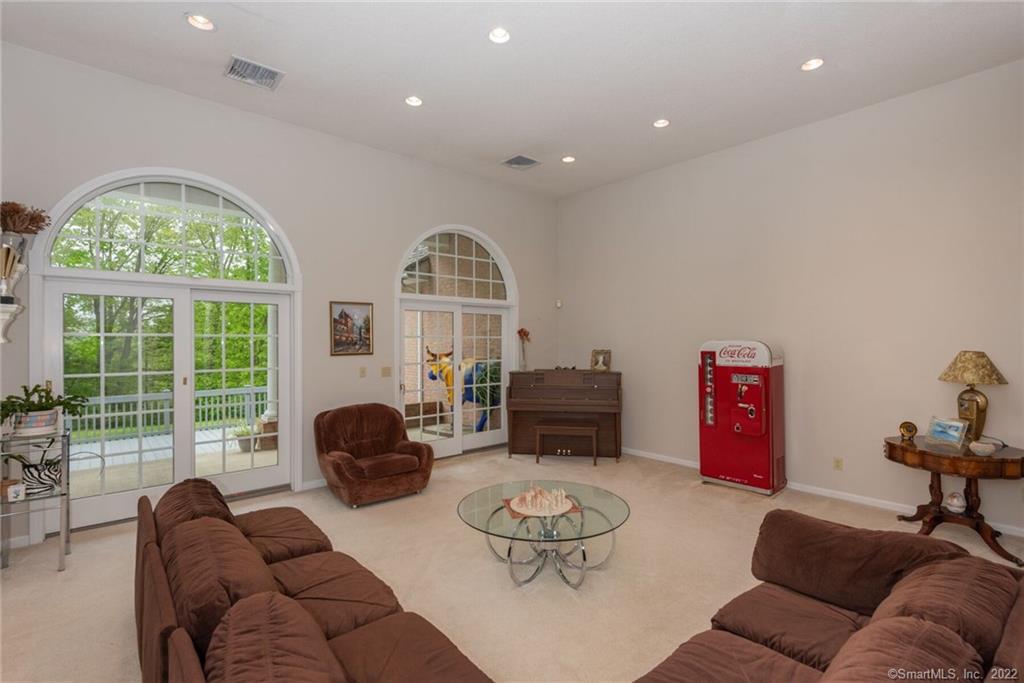 Colchester, Connecticut 06415, United States, 5 Bedrooms Bedrooms, ,4 BathroomsBathrooms,Residential,Active,226693