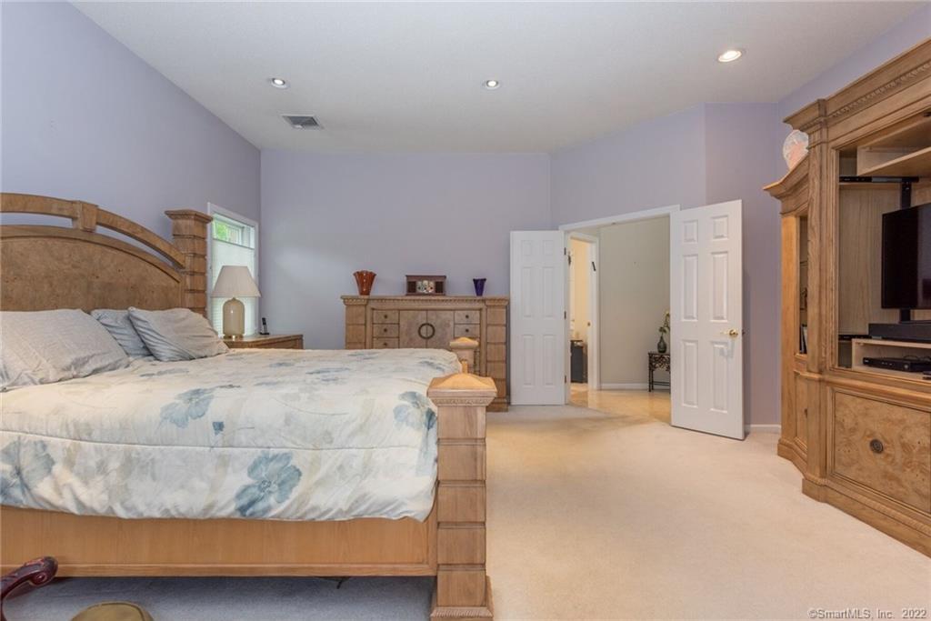 Colchester, Connecticut 06415, United States, 5 Bedrooms Bedrooms, ,4 BathroomsBathrooms,Residential,Active,226693