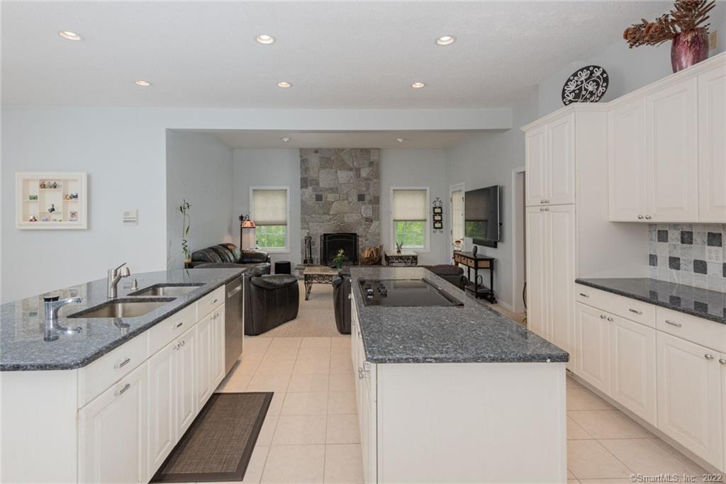 Colchester, Connecticut 06415, United States, 5 Bedrooms Bedrooms, ,4 BathroomsBathrooms,Residential,Active,226693