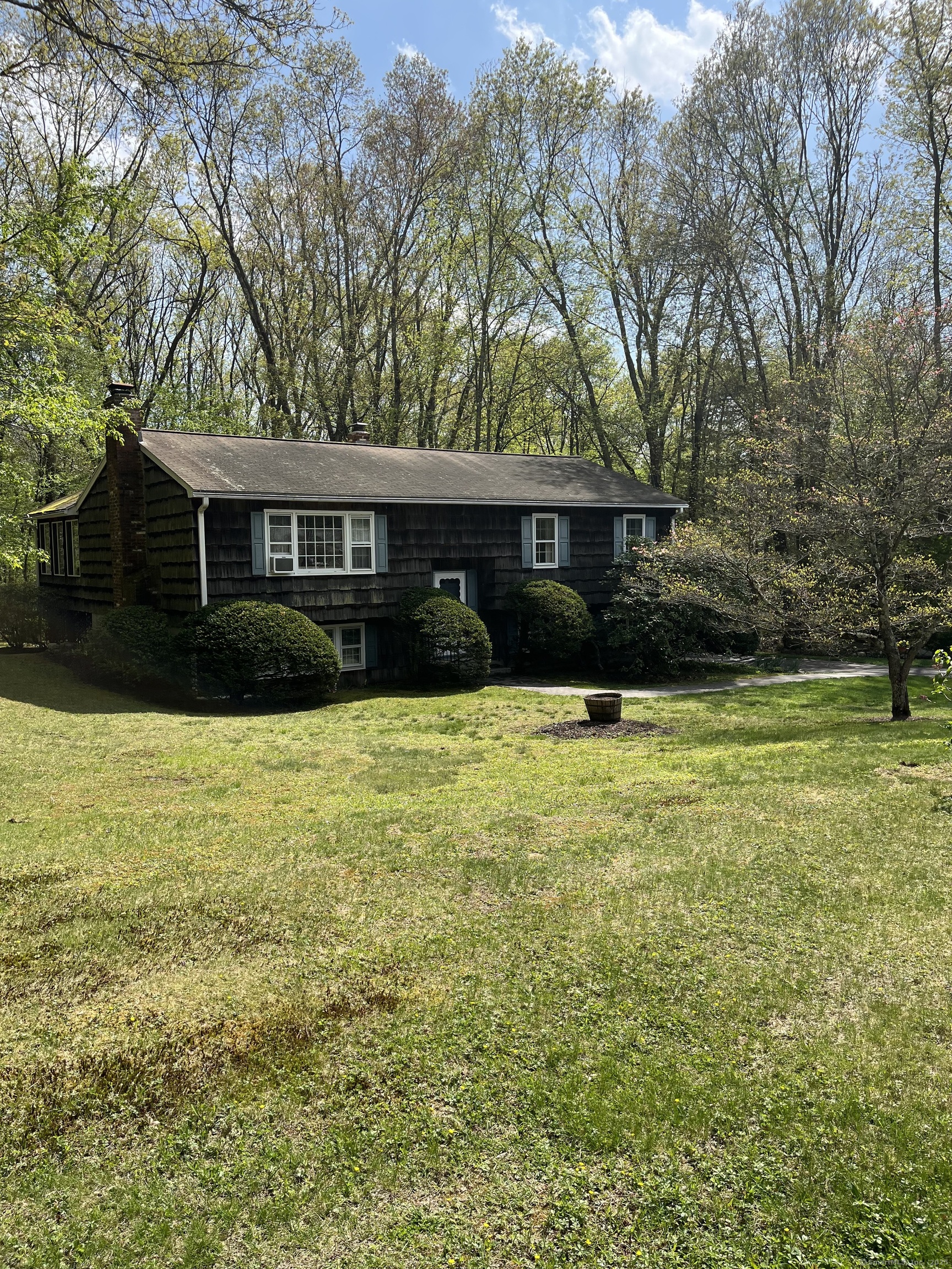 21 Pine Street, Oxford, Connecticut image 2