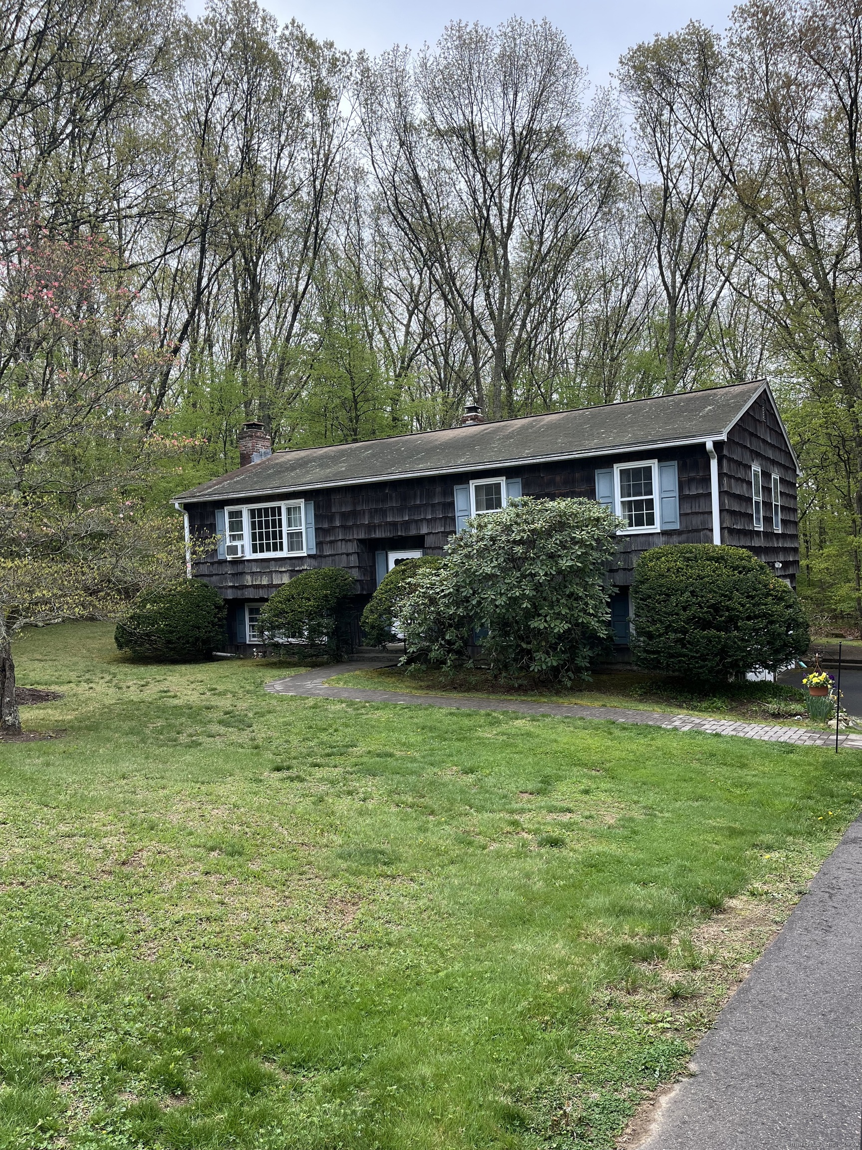 21 Pine Street, Oxford, Connecticut image 1