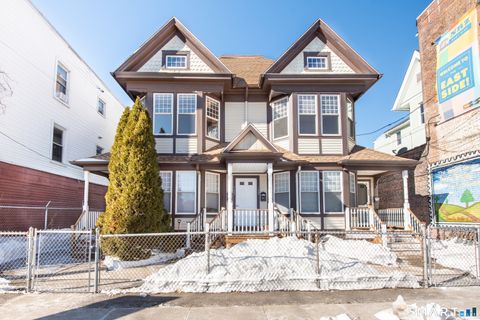 Photo of 525 E Main Street #2nd floor LEFT, Bridgeport, CT 06608 (MLS # 24153322)