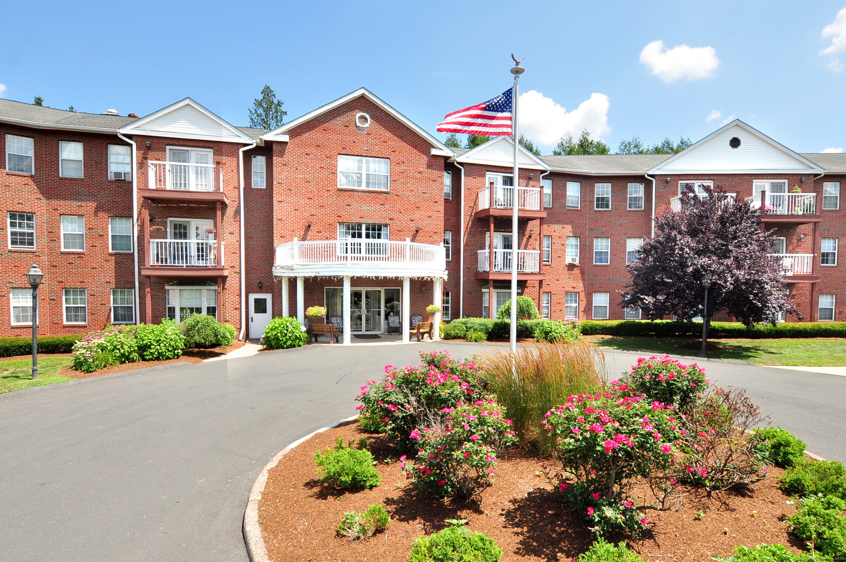 625 Palisado Avenue APT 212