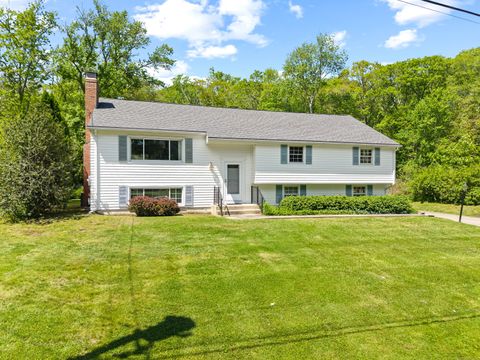 5 Old Colony Road North Stonington CT 06359